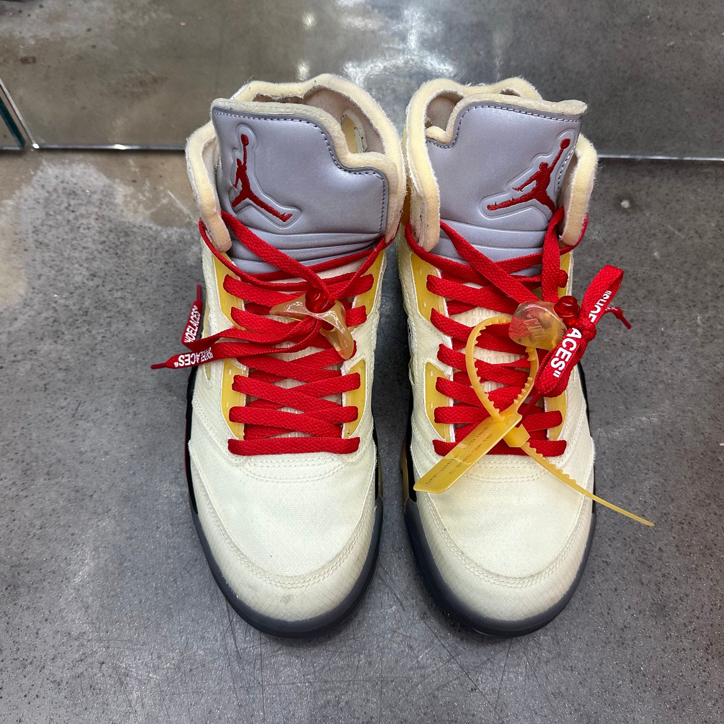 PRE OWNED Jordan 5 Retro Off-White Sail