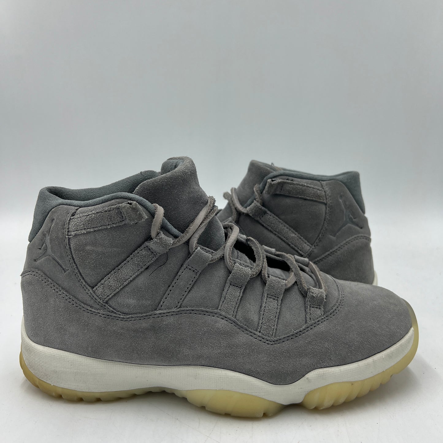 PRE OWNED Jordan 11 RetroPinnacle Grey Suede