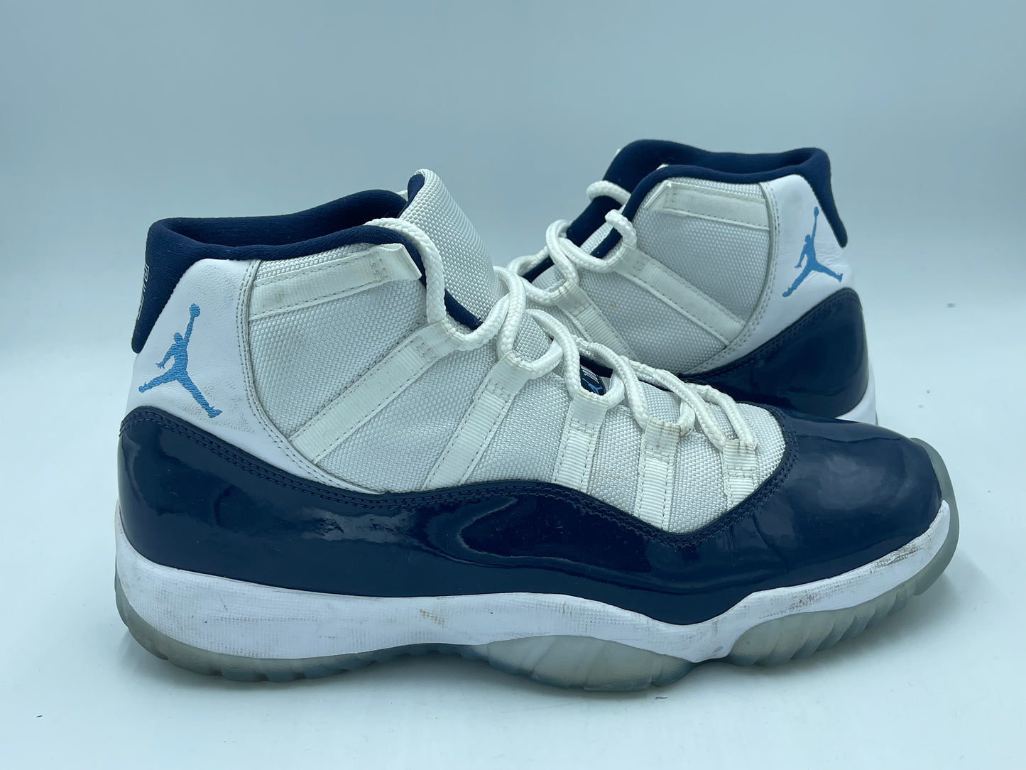 PRE OWNED Jordan 11 Retro UNC Win Like 82