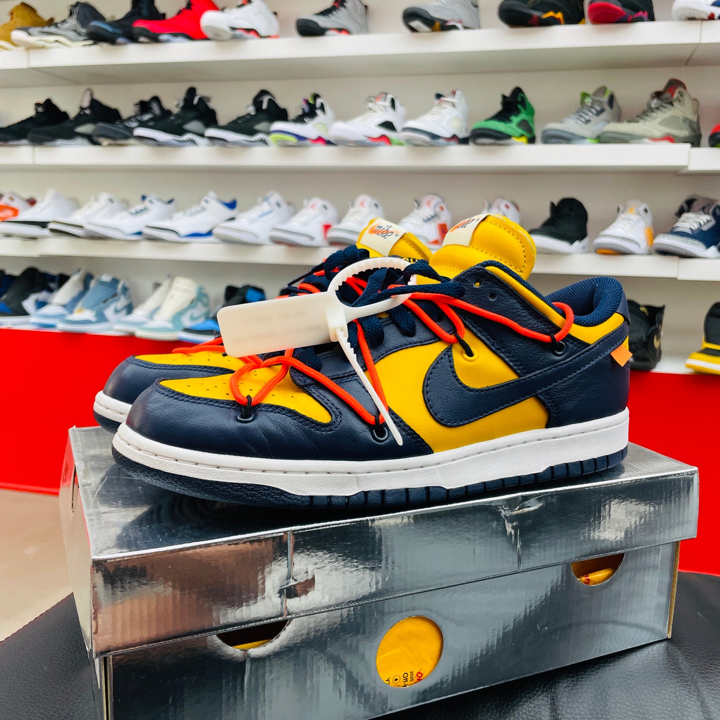 PRE OWNED Off-White x Dunk Low 'University Gold'