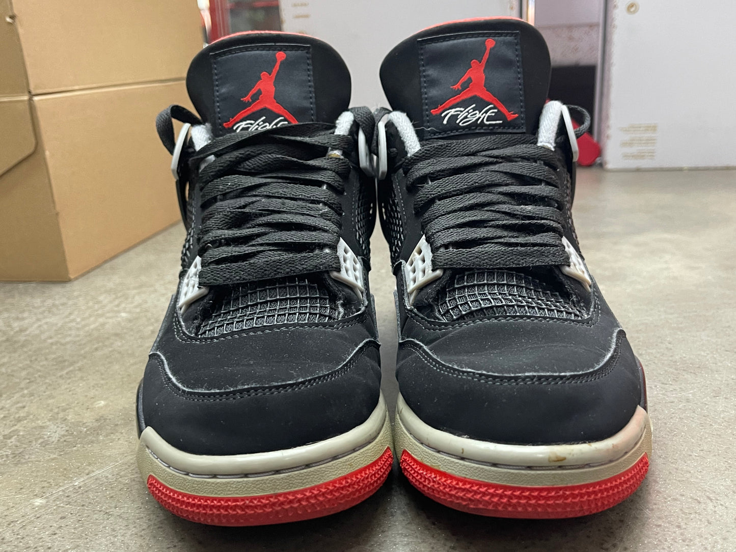 PRE OWNED Jordan 4 Retro Bred (2019)