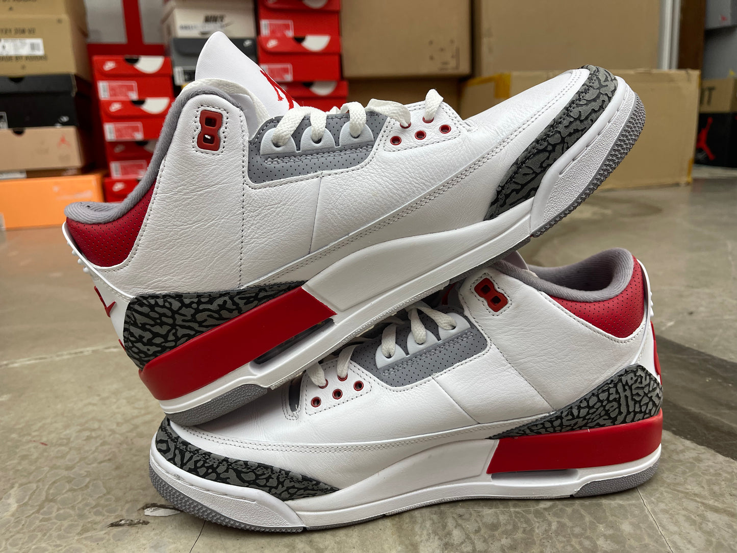 PRE OWNED Jordan 3 Retro Fire Red (2022)