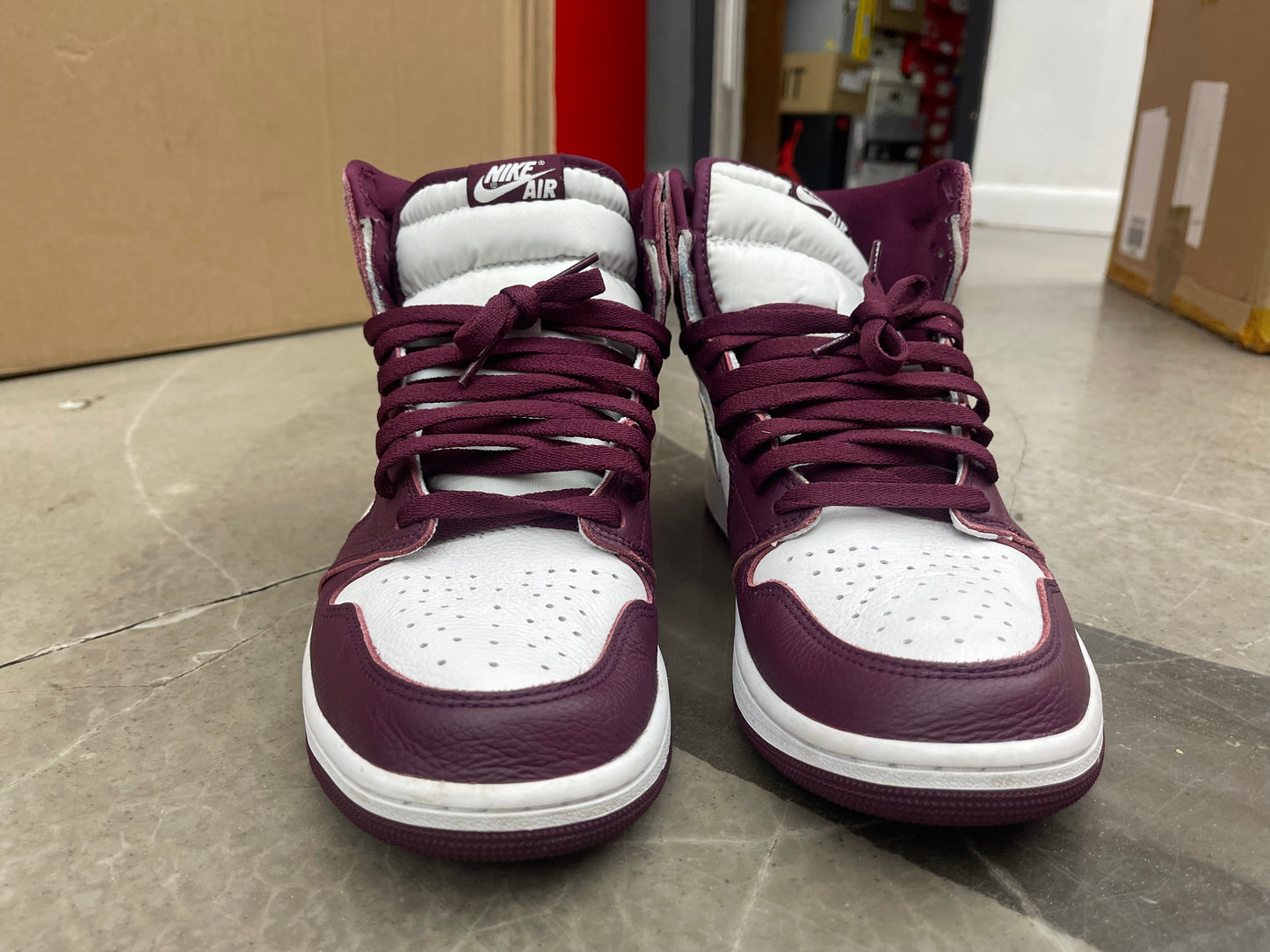 PRE OWNED Jordan 1 Retro High OG Bordeaux