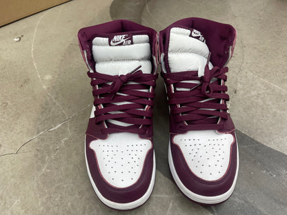 PRE OWNED Jordan 1 Retro High OG Bordeaux