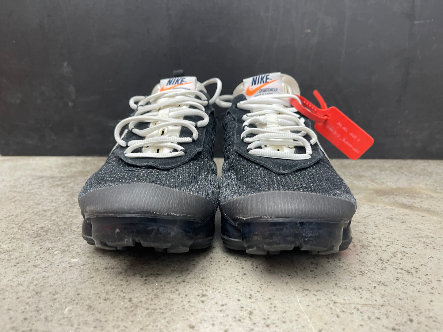 PRE OWNED Nike Air Vapor MaxOff-White