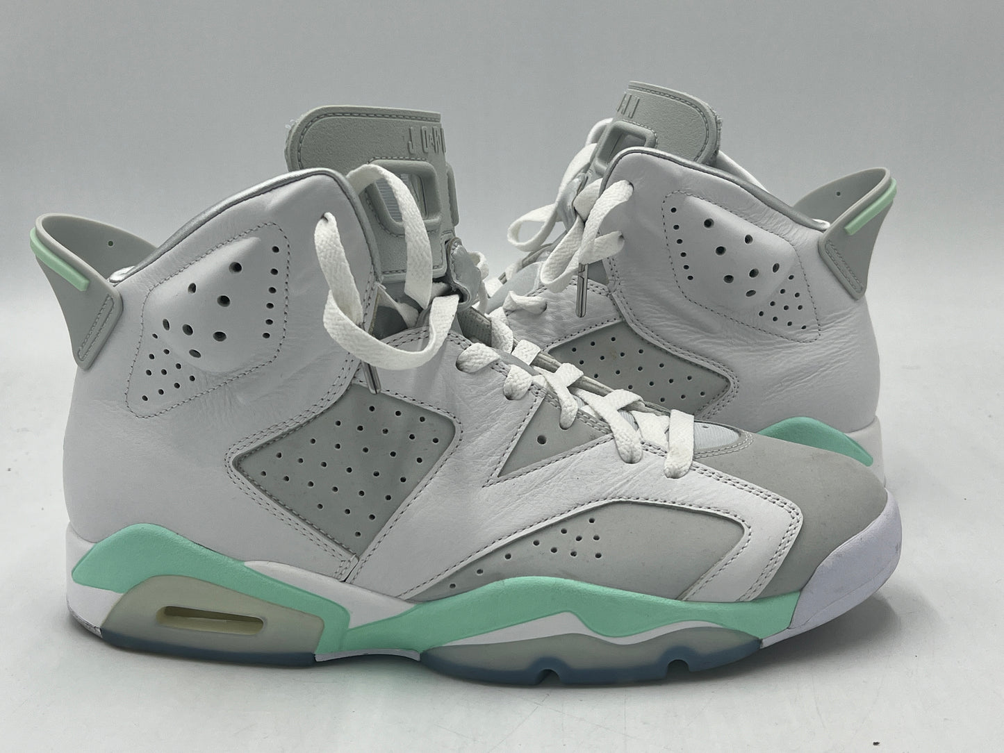 PRE OWNED Jordan 6 Retro Mint Foam (Women's)